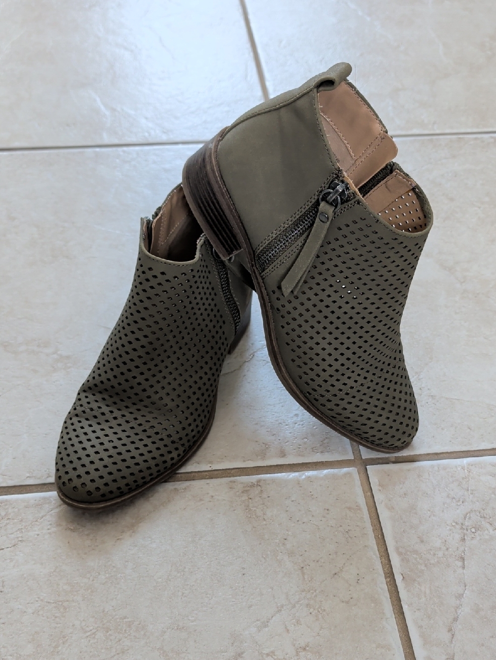 Time and Tru Olive Green  Women Size 6 Perforated Zip Ankle Booties